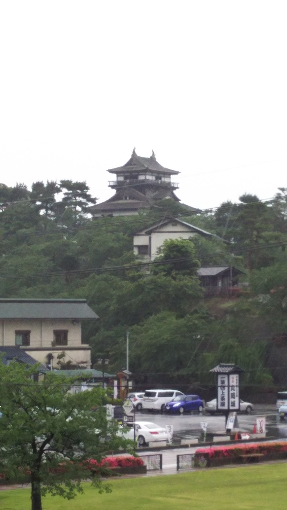 丸岡城（福井県坂井市）の詳細情報・周辺観光｜ニッポン城めぐり−位置